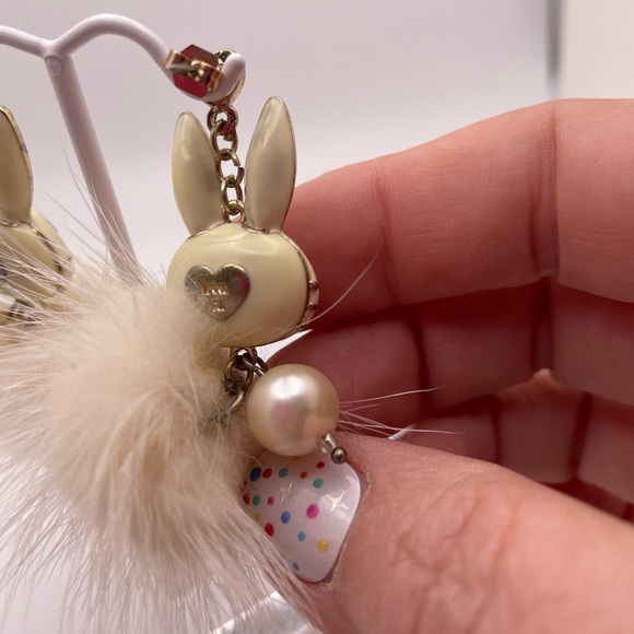 Rare Betsey Johnson Bunny earrings with real fur 🐰 🐣 🐇 - Picture 4 of 5